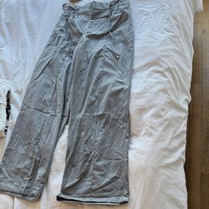 Women’s Zara Gray Stretch Pants Size M
